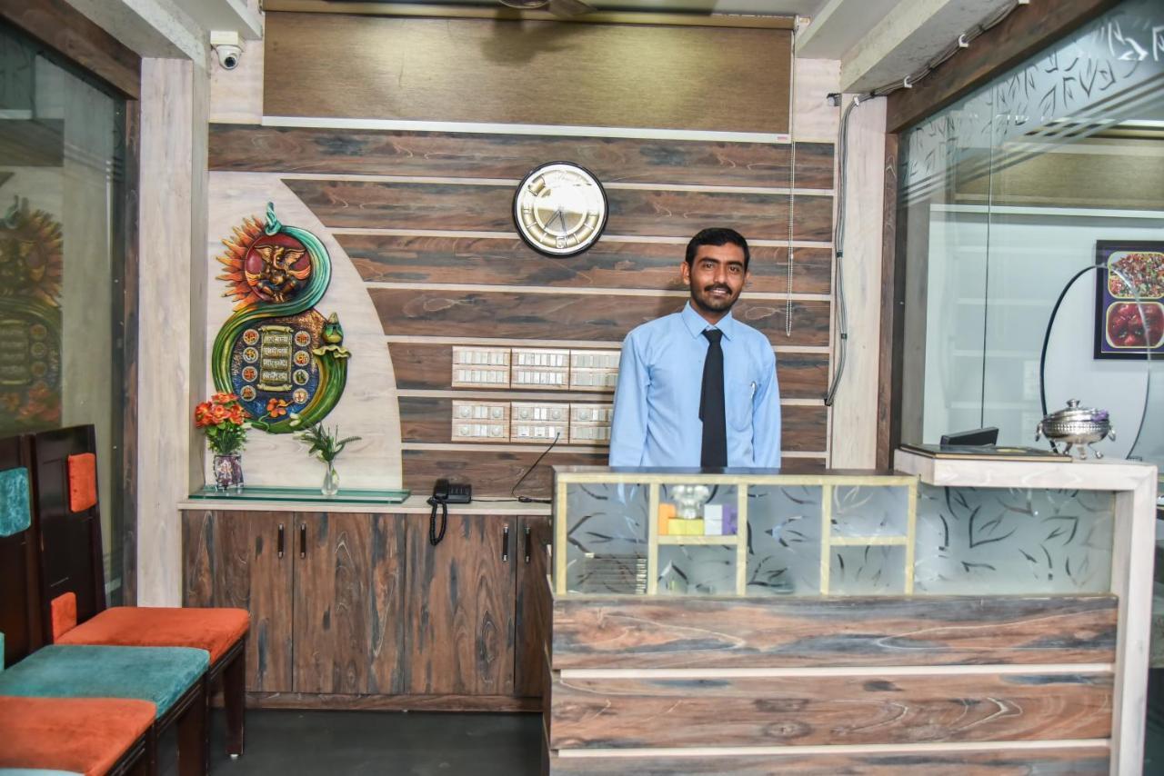 Hotel Tulsi Residency Bhuj Ngoại thất bức ảnh